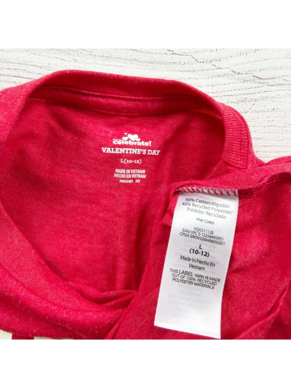 Way to Celebrate Valentines Day Heart Breaker Graphic T-Shirt Red NWT L 10-12 - Picture 2 of 3